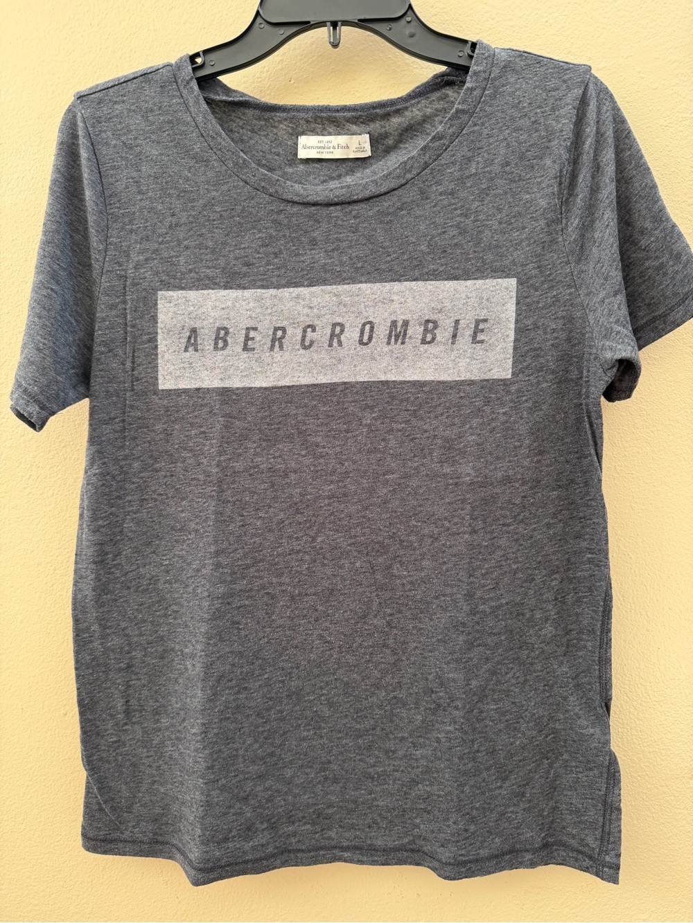 Preloved Abercrombie Women's Tshirt Heather Gray Logo Tee